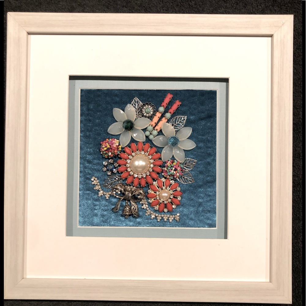 FRAMED JEWELRY ART COLLAGE IN WHITE FRAME. HANDMADE UNIQUE OOAK GIFT 🎁 IDEA